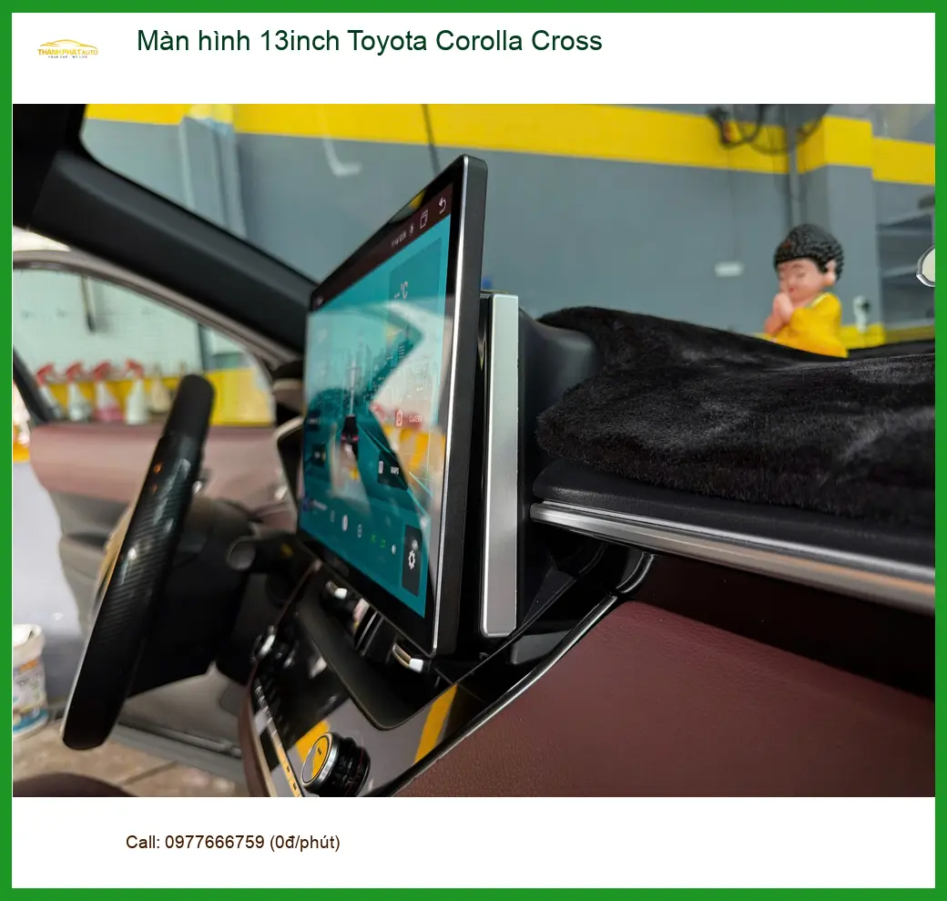 Chị Thư lắp màn hình 13inch Toyota Corolla Cross Quận 4 vì màn zin không sắc nét ảnh thực tế 3