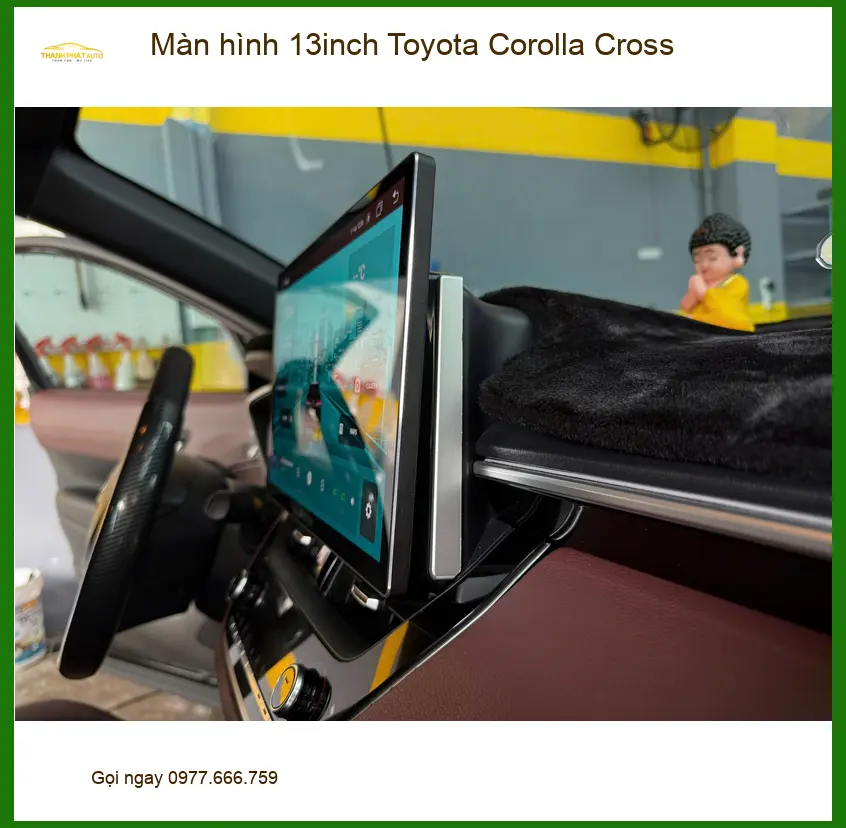 Cô Lan Anh lắp màn hình 13inch Toyota Corolla Cross ở Gò Vấp trải nghiệm công nghệ ảnh thực tế 4