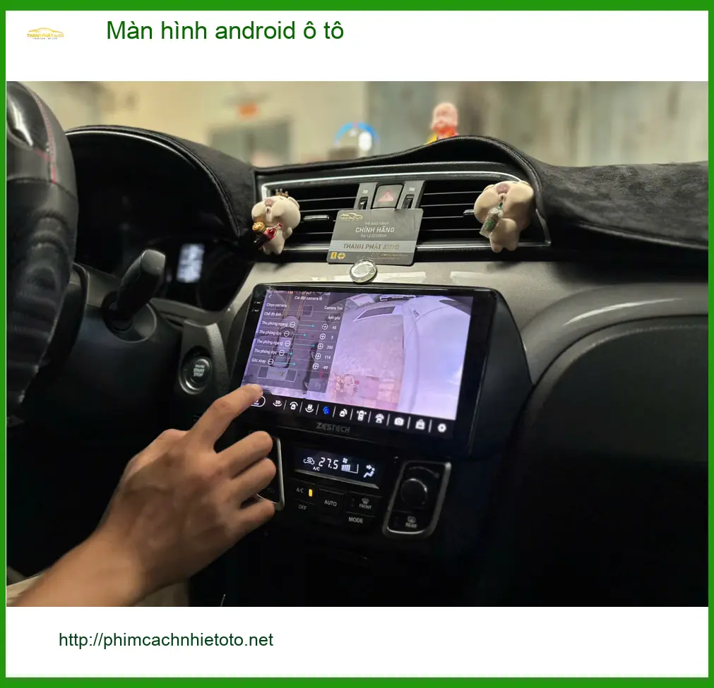 Chú Cường lắp màn hình android ô tô Honda CRV tại Quận 8 vì màn zin thiếu chức năng ảnh thực tế 3