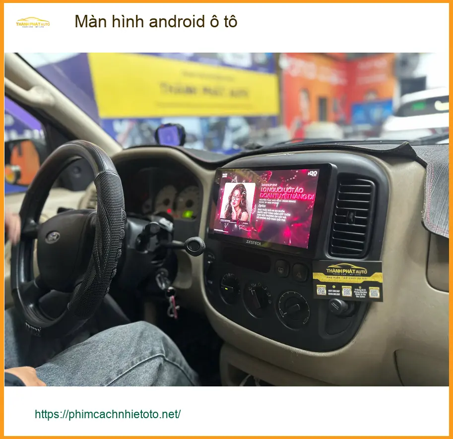 Anh Trọng nâng cấp màn hình android ô tô cho Honda CRV tại Quận 9