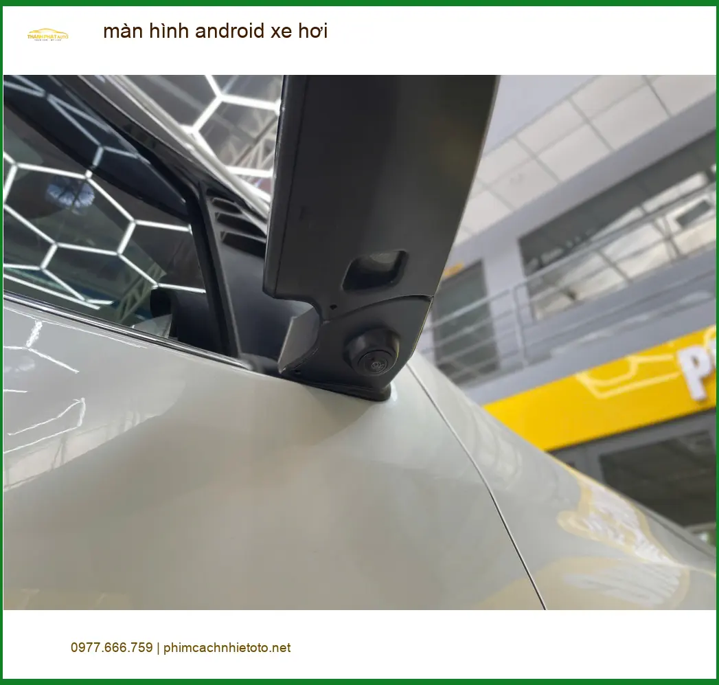 Chú Dũng gắn màn hình Android cho Kia Carnival tại Quận 10, tăng tiện nghi