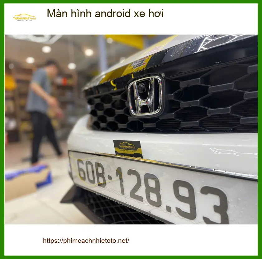 Anh Tùng lắp màn hình Android xe hơi cho Mazda CX5 tại Quận Gò Vấp