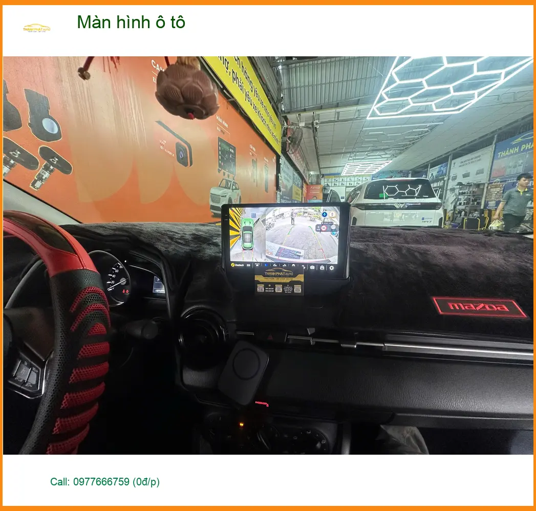 Chị Linh lắp màn hình ô tô cho VinFast Lux A2.0 tại Quận 2 để xem YouTube và bản đồ