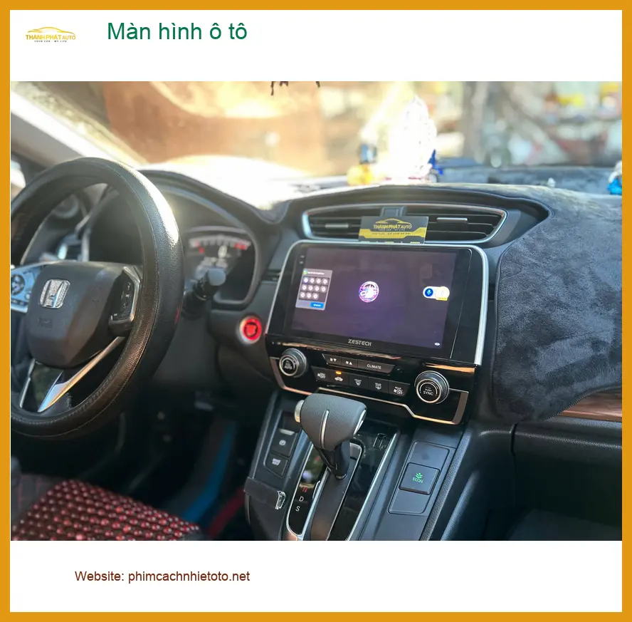 Anh Minh lắp màn hình ô tô Hyundai SantaFe tại Quận 2 để nâng cấp giải trí ảnh thực tế 3