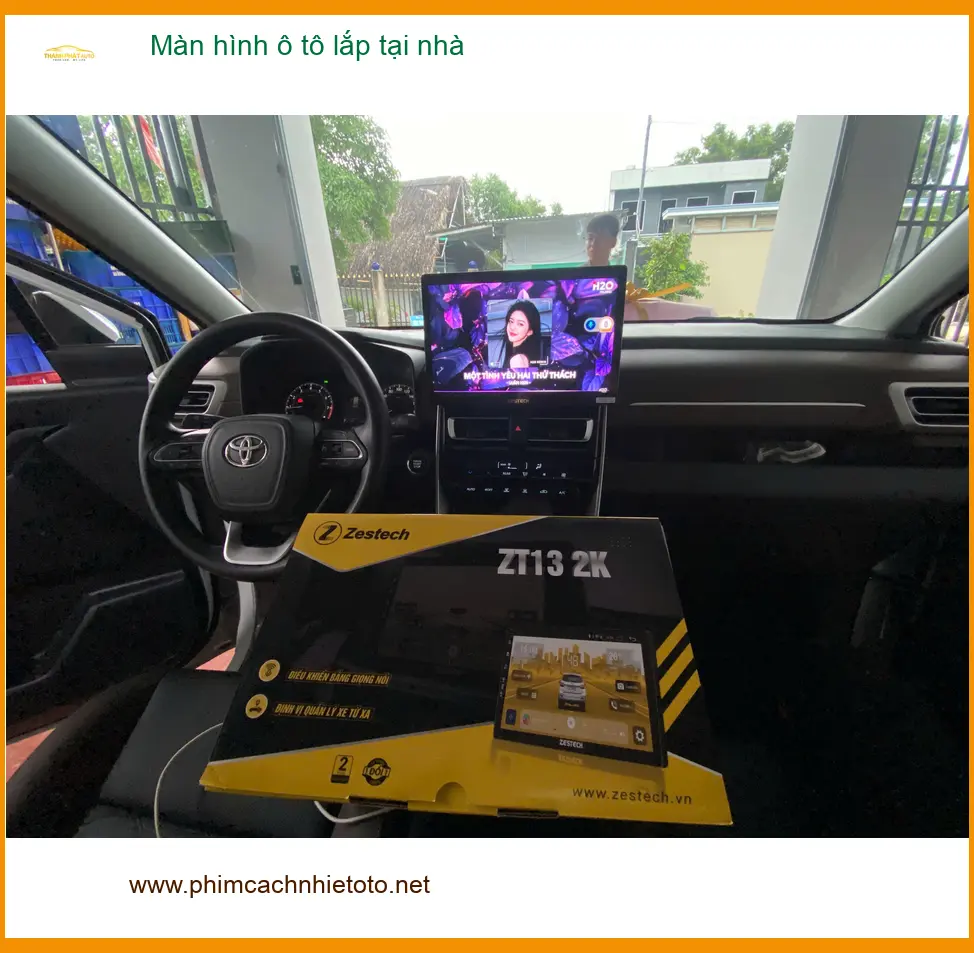 Chị Thảo lắp màn hình ô tô Hyundai Accent tại nhà Quận Thủ Đức tiện lợi ảnh thực tế 3