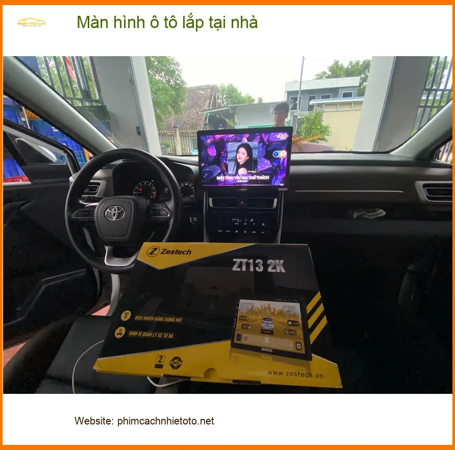 Chị Thảo lắp màn hình ô tô tại nhà Quận 3 cho Hyundai Santa Fe vì bận ảnh thực tế 2