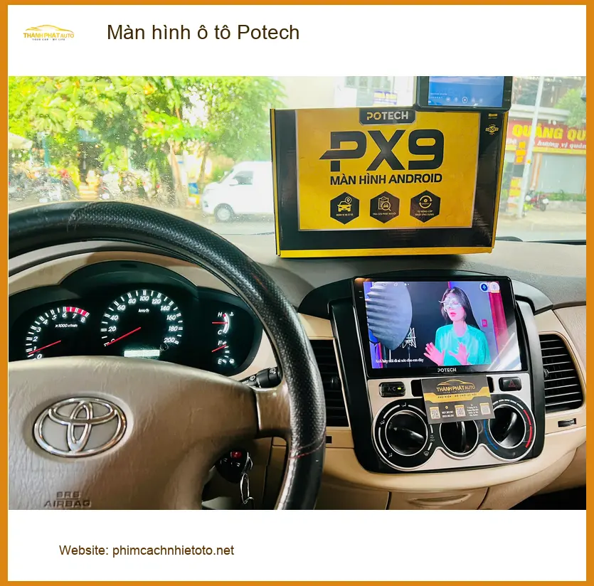 Chú Nam lắp màn hình ô tô Potech cho Toyota Camry tại Quận 10. ảnh thực tế 2