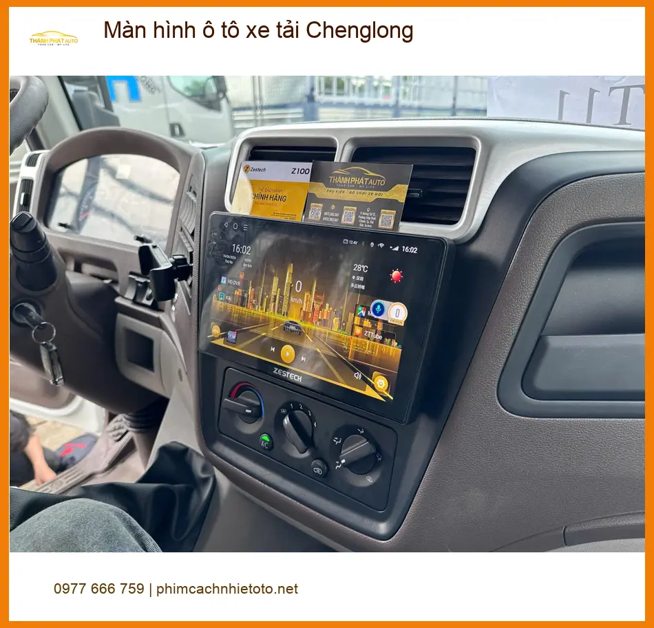 Chú Tấn lắp màn hình ô tô xe tải Chenglong H7 tại Gò Vấp để thuận tiện công việc ảnh thực tế 2