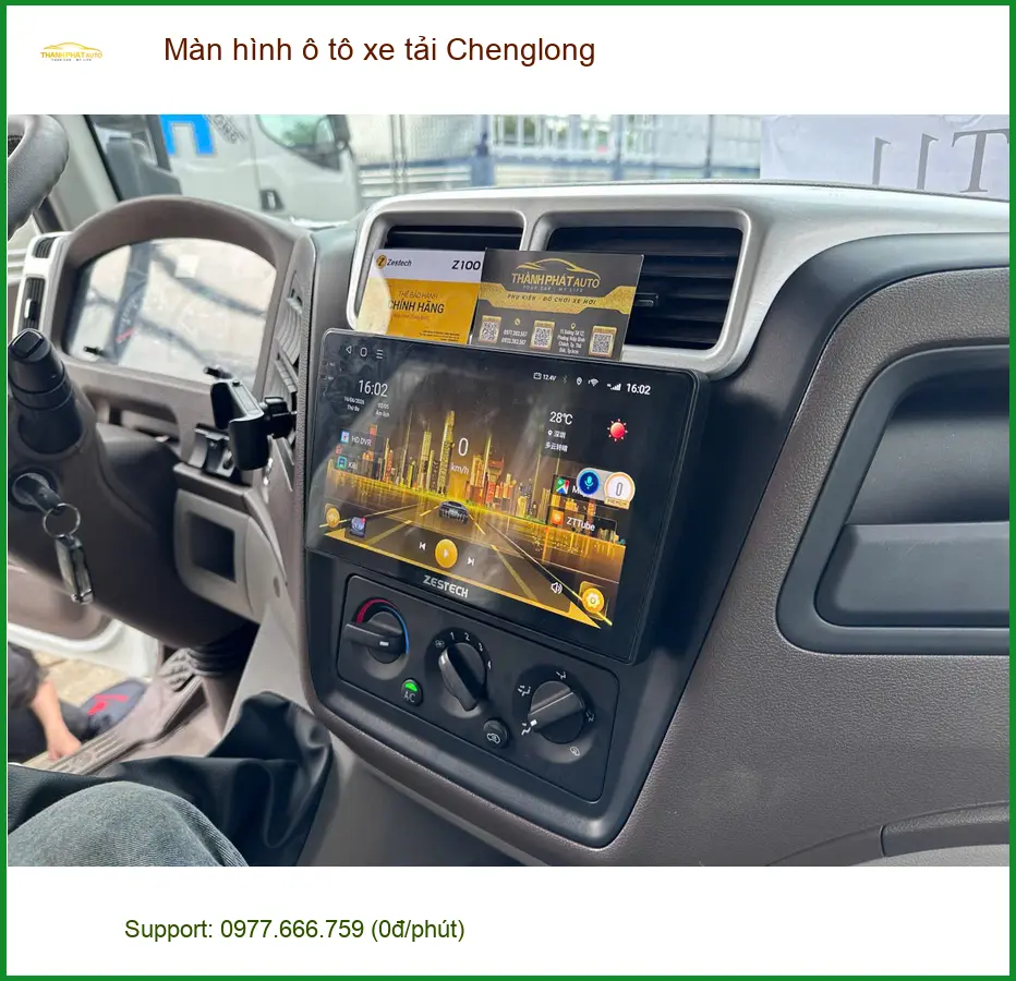 Bác Dũng lắp màn hình xe tải Chenglong tại Quận 9 để công việc thuận tiện ảnh thực tế 5