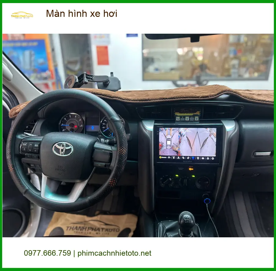 Anh Tuấn Kiệt nâng cấp màn hình xe hơi cho Honda CRV tại Phú Nhuận