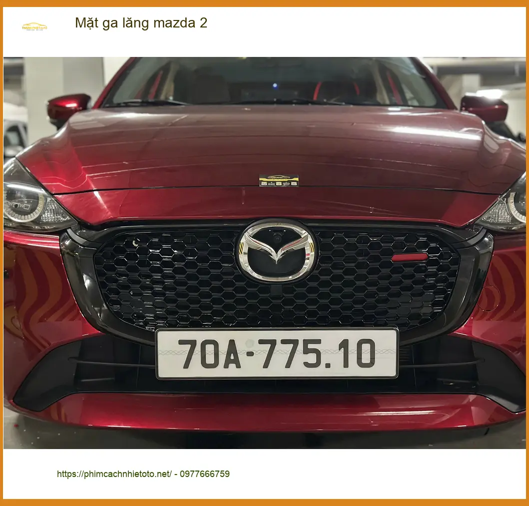 Chú Phát lắp Mặt ga lăng Mazda 2 mới tại Quận Phú Nhuận để xe trông hiện đại hơn. ảnh thực tế 5