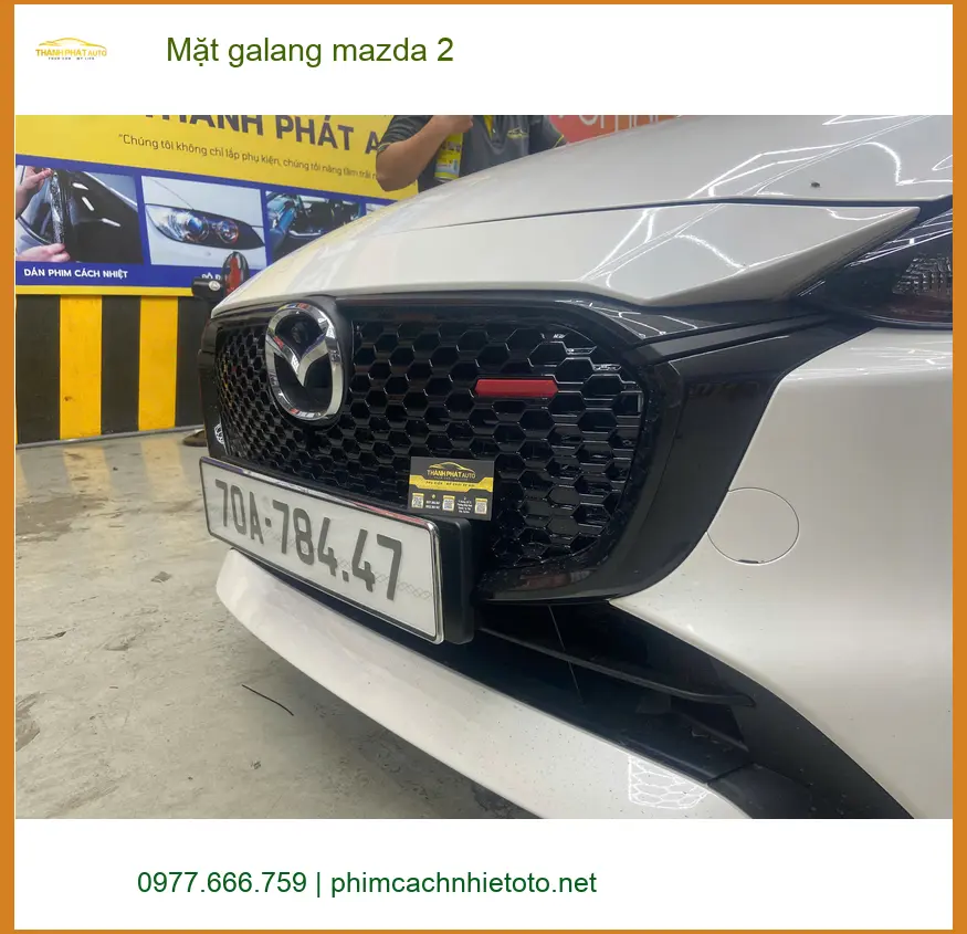 Anh Khải độ mặt galang Mazda 2 tại Quận 2 để xe trông thể thao hơn ảnh thực tế 4