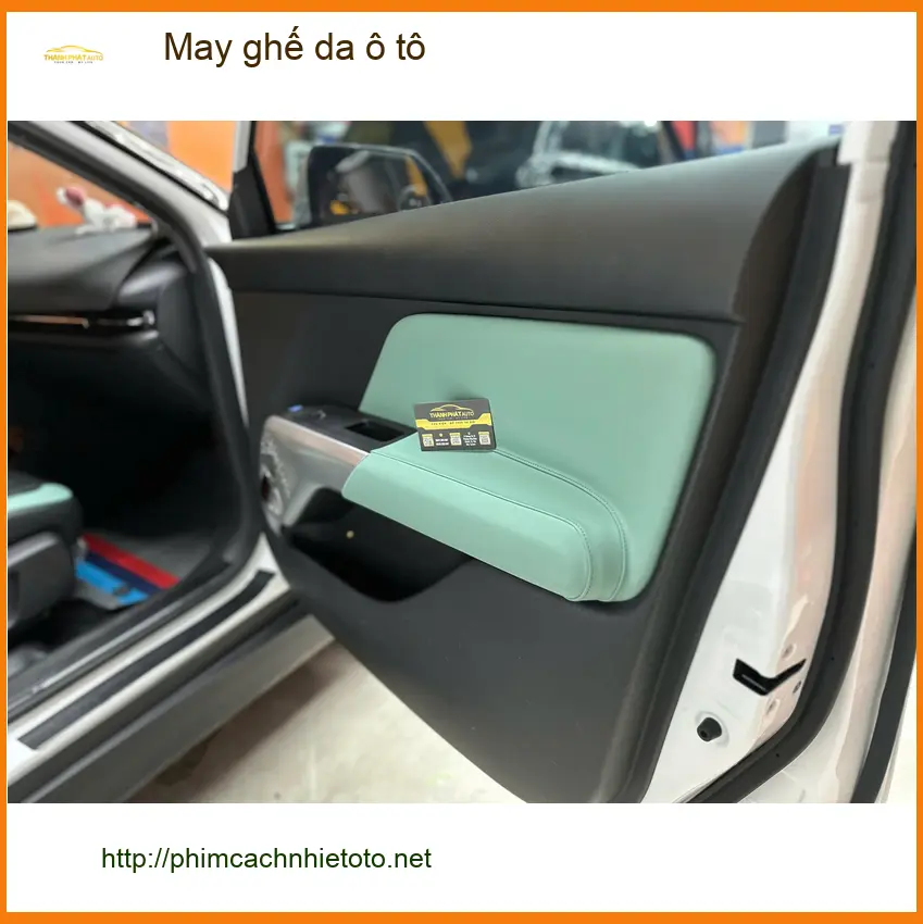 Anh Duy bọc ghế da ô tô Hyundai Santa Fe nâng tầm nội thất tại Quận Phú Nhuận ảnh thực tế 2