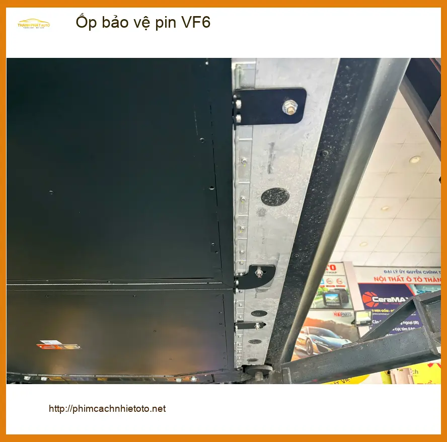 Anh Long lắp Ốp bảo vệ pin VF6 Quận 10, tránh nước bắn vào gầm