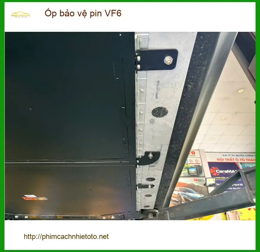Dịch vụ lắp Ốp bảo vệ pin VF6 uy tín cho Anh Minh Khôi tại Hóc Môn