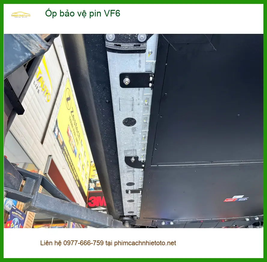 Dịch vụ lắp Ốp bảo vệ pin VF6 uy tín cho Anh Minh Khôi tại Hóc Môn ảnh thực tế 2
