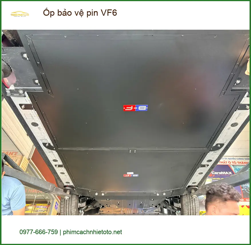 Dịch vụ lắp Ốp bảo vệ pin VF6 uy tín cho Anh Minh Khôi tại Hóc Môn ảnh thực tế 3