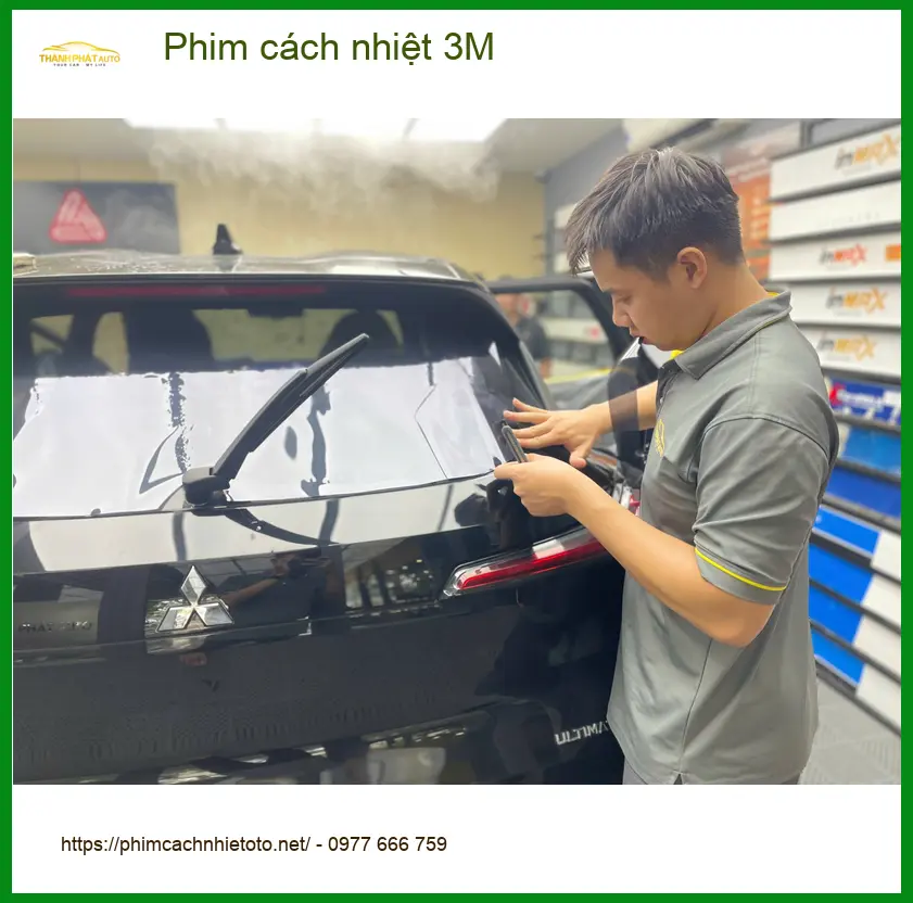 Anh Bách dán phim cách nhiệt 3M cho Honda CRV tại Quận Tân Bình ảnh thực tế 2