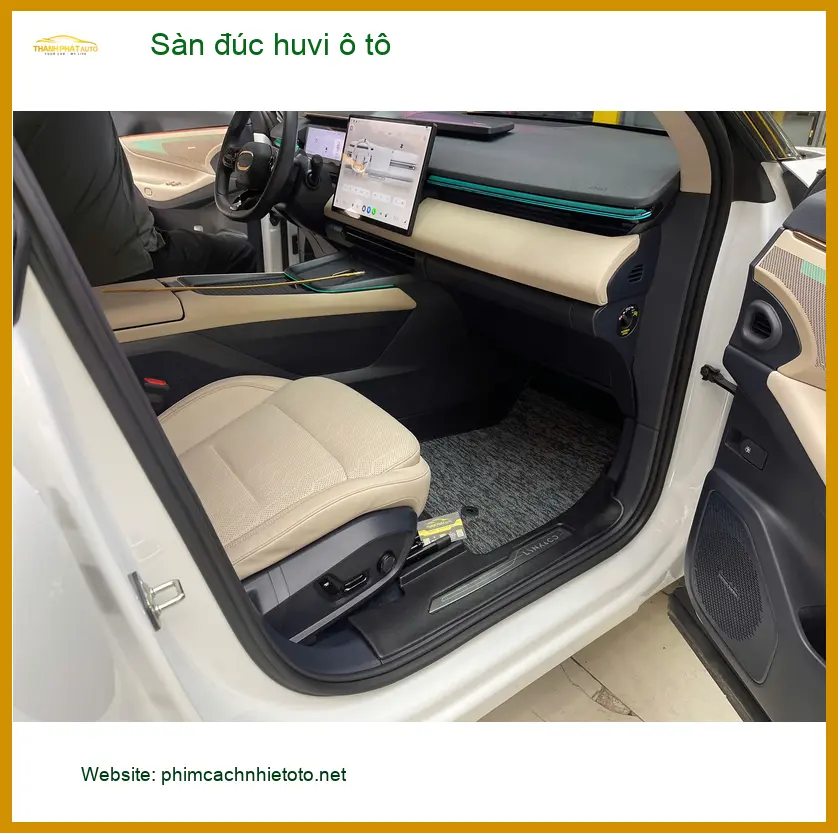 Anh Tùng thay sàn đúc huvi ô tô Hyundai Accent tại Quận Bình Tân ảnh thực tế 3