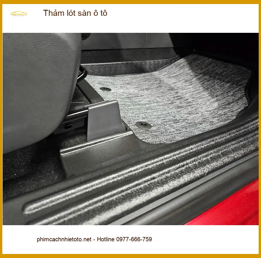 Bác Trường thay thảm lót sàn ô tô Hyundai Accent tại Quận 12 vì thảm cũ xuống cấp ảnh thực tế 3