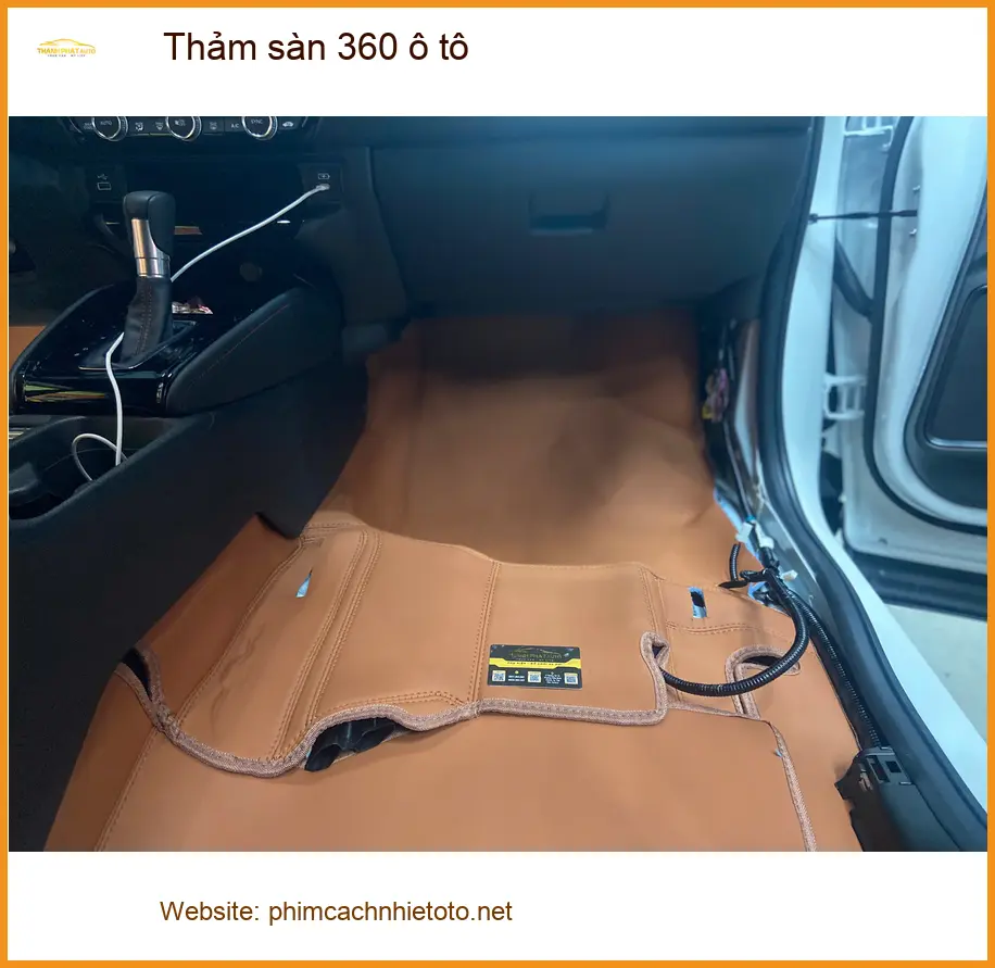Anh Quang lắp thảm sàn 360 ô tô cho VinFast Lux A2.0 tại Củ Chi cho xe sạch đẹp ảnh thực tế 3
