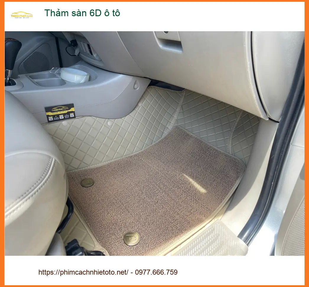 Chị Diễm lắp thảm sàn 6D ô tô cho Hyundai Accent ở Quận 11