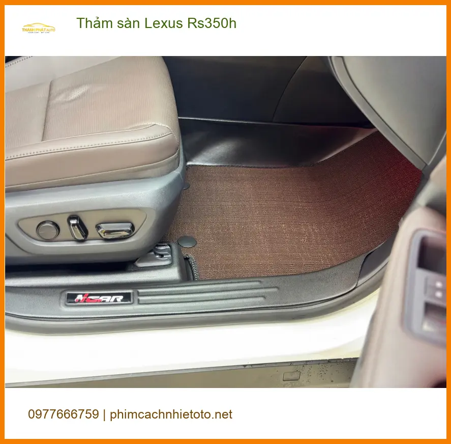 Chị Thanh Thảo lắp thảm sàn Lexus Rs350h tại Quận 11 cho xe sạch sẽ hơn ảnh thực tế 2
