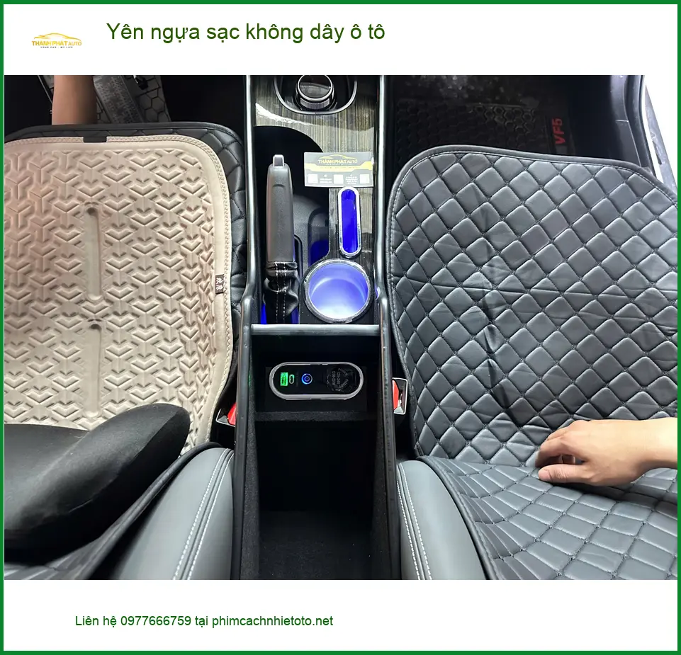 Chú Vinh lắp yên ngựa sạc không dây cho Hyundai Santa Fe ở Hóc Môn ảnh thực tế 2