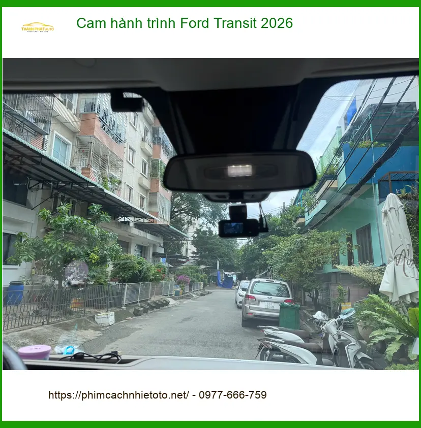 Anh Bảo lắp cam hành trình Ford Transit 2026 tại Quận 9 để ghi lại lộ trình an toàn ảnh thực tế 4