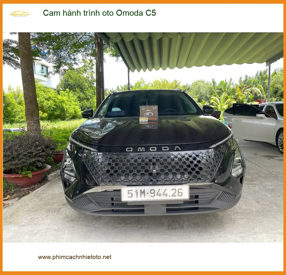 Chị Mai lắp cam hành trình ô tô Omoda C5 ở Quận 9 để an tâm trên mọi cung đường ảnh thực tế 4