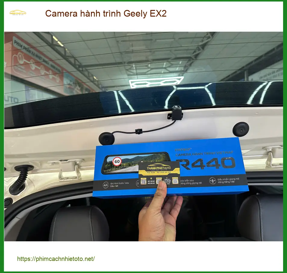 Anh Minh lắp Camera hành trình Geely EX2 tại Quận 12 để an tâm lái xe đường dài ảnh thực tế 2