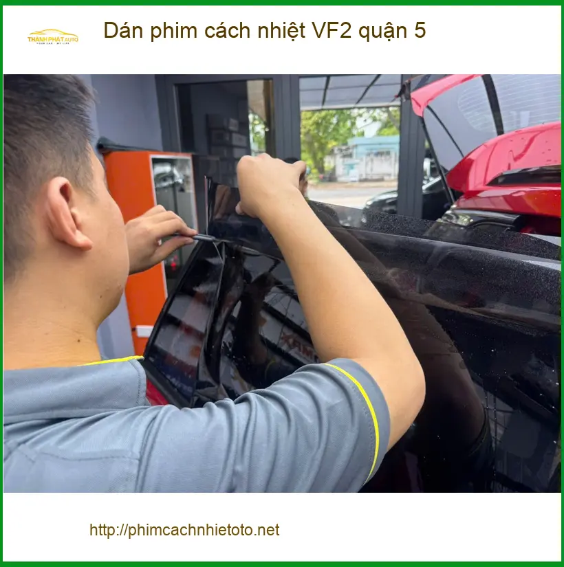 Nơi Dán Phim Cách Nhiệt Ô Tô phim cách nhiệt VF2 quận 5 - Gắn Nhanh Trong Ngày ảnh thực tế 3