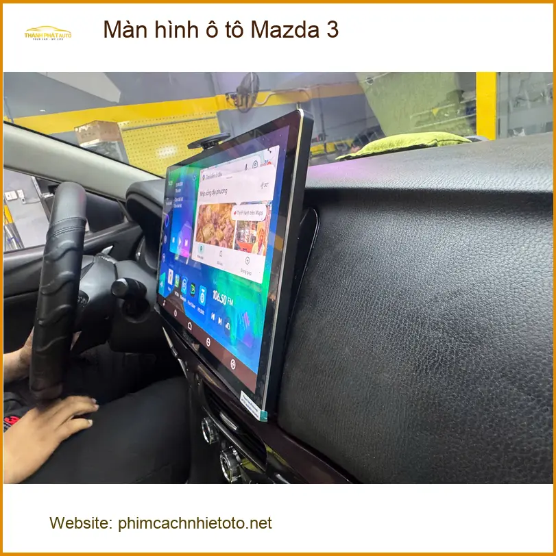Anh Minh nâng cấp màn hình ô tô Mazda 3 tại Quận 9 do màn zin cũ ảnh thực tế 3