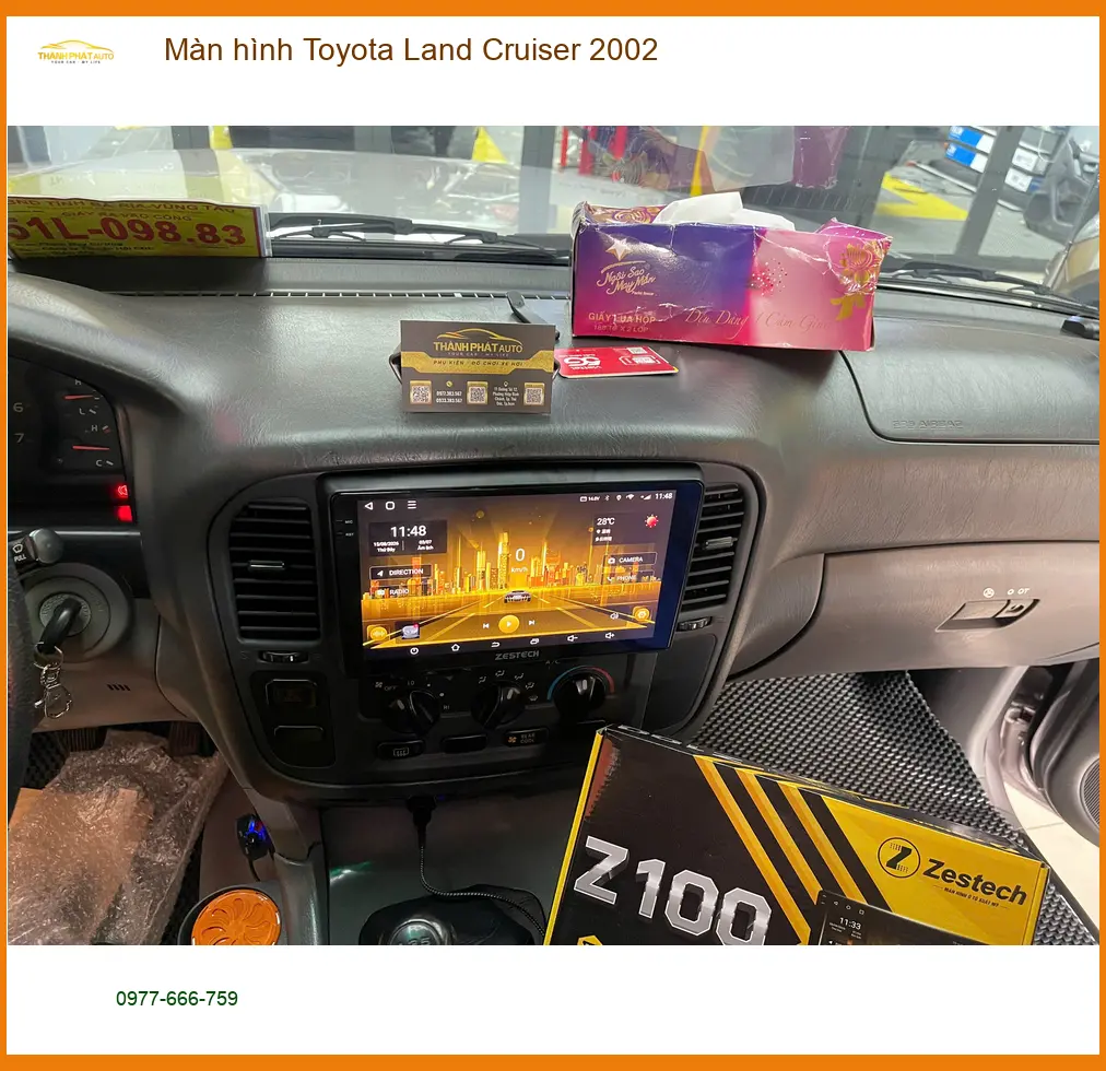 Anh Nam lắp màn hình Toyota Land Cruiser 2002 tại Quận 9 để giải trí ảnh thực tế 4