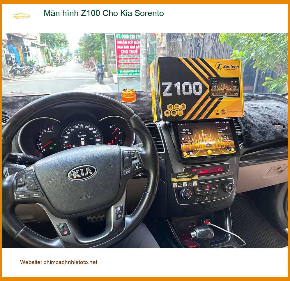 Chú Bình lắp màn hình Z100 cho Kia Sorento ở Quận 12 nâng cấp tiện ích
