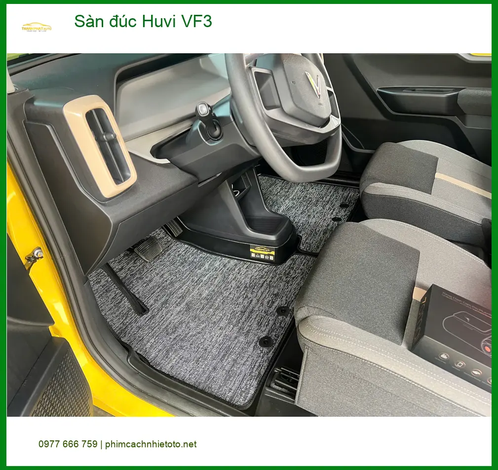 Chị Mai lắp sàn đúc Huvi cho VinFast VF3 tại Quận Thủ Đức vì sàn xe zin dễ bám bụi bẩn
