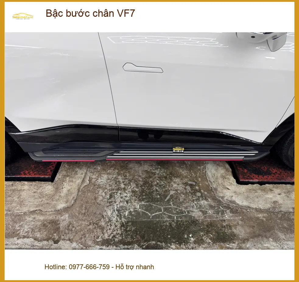 Chị Thảo lắp bậc bước chân VF7 tại Quận 9, giúp gia đình lên xuống tiện hơn ảnh thực tế 2