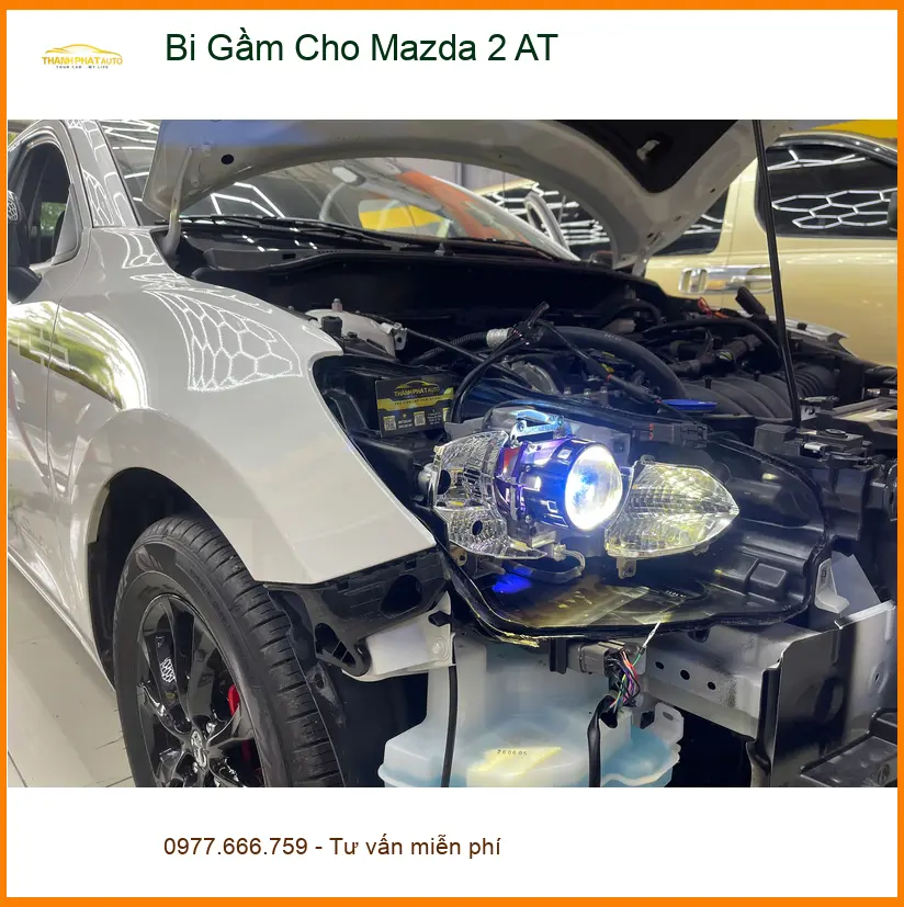 Anh Tấn lắp bi gầm cho Mazda 2 AT tại Quận 9 vì đèn zin không đủ sáng khi đi đêm ảnh thực tế 4