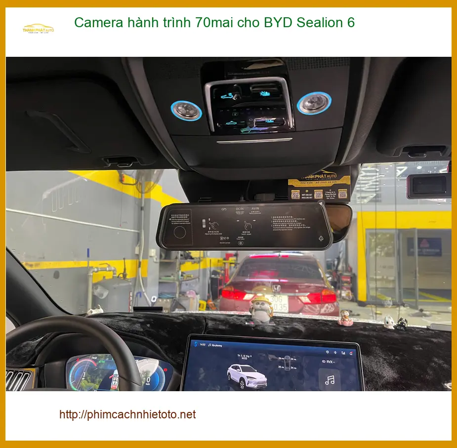 Chị Hằng ở Quận 9 lắp Camera hành trình 70mai cho BYD Sealion 6 để ghi lại hành trình