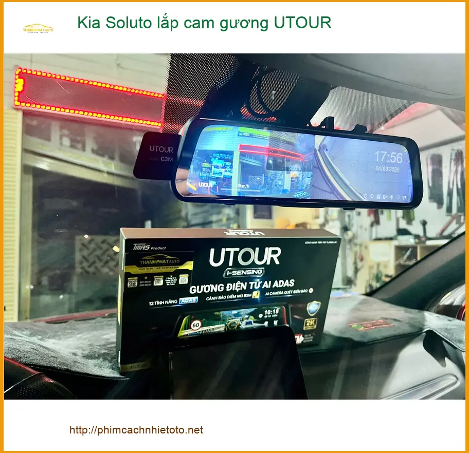 Chị Hằng lắp cam gương UTOUR Kia Soluto tại Thủ Đức để lái xe an toàn hơn ảnh thực tế 2
