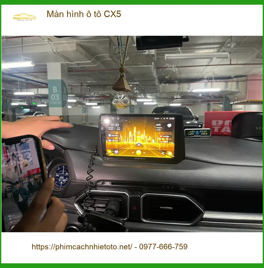 Anh Tùng lắp Màn hình ô tô CX5 tại Quận 9 vì màn hình zin bị lỗi cảm ứng ảnh thực tế 2