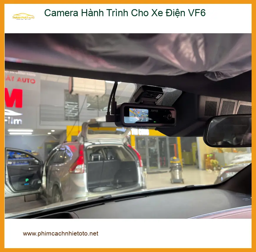 Anh Tấn lắp Camera Hành Trình cho VinFast VF6 tại Quận 9 để ghi lại mọi cung đường ảnh thực tế 3