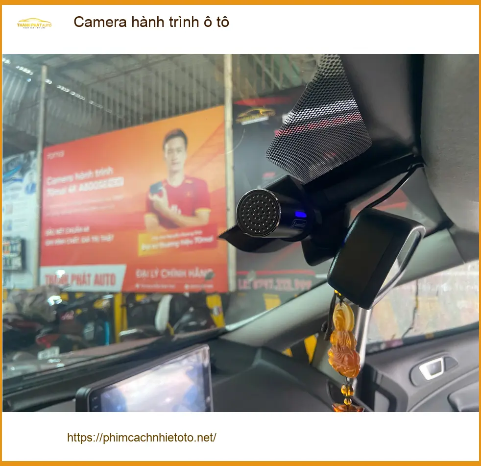 Anh Bình lắp camera hành trình ô tô Mazda CX-5 tại Quận 3 ảnh thực tế 2