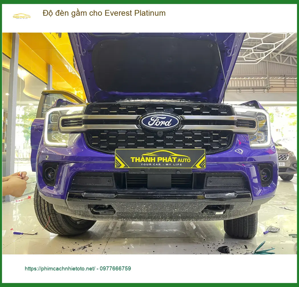 Anh Kiên độ đèn gầm Everest Platinum Quận 9 do đèn zin yếu khi đi đêm ảnh thực tế 2