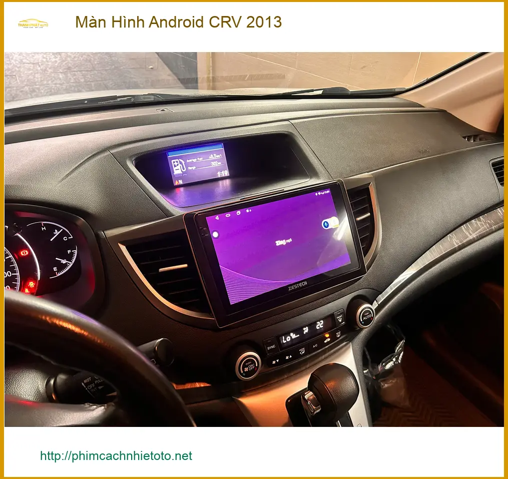 Anh Dũng lắp màn hình Android CRV 2013 ở Quận 12 vì màn zin quá cũ